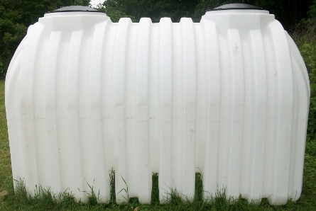 1400 plastic water tank, below ground